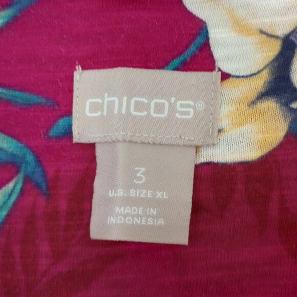 Chico's V-Neck Tropical Floral Cotton-Blend Tee - Picture 3 of 8